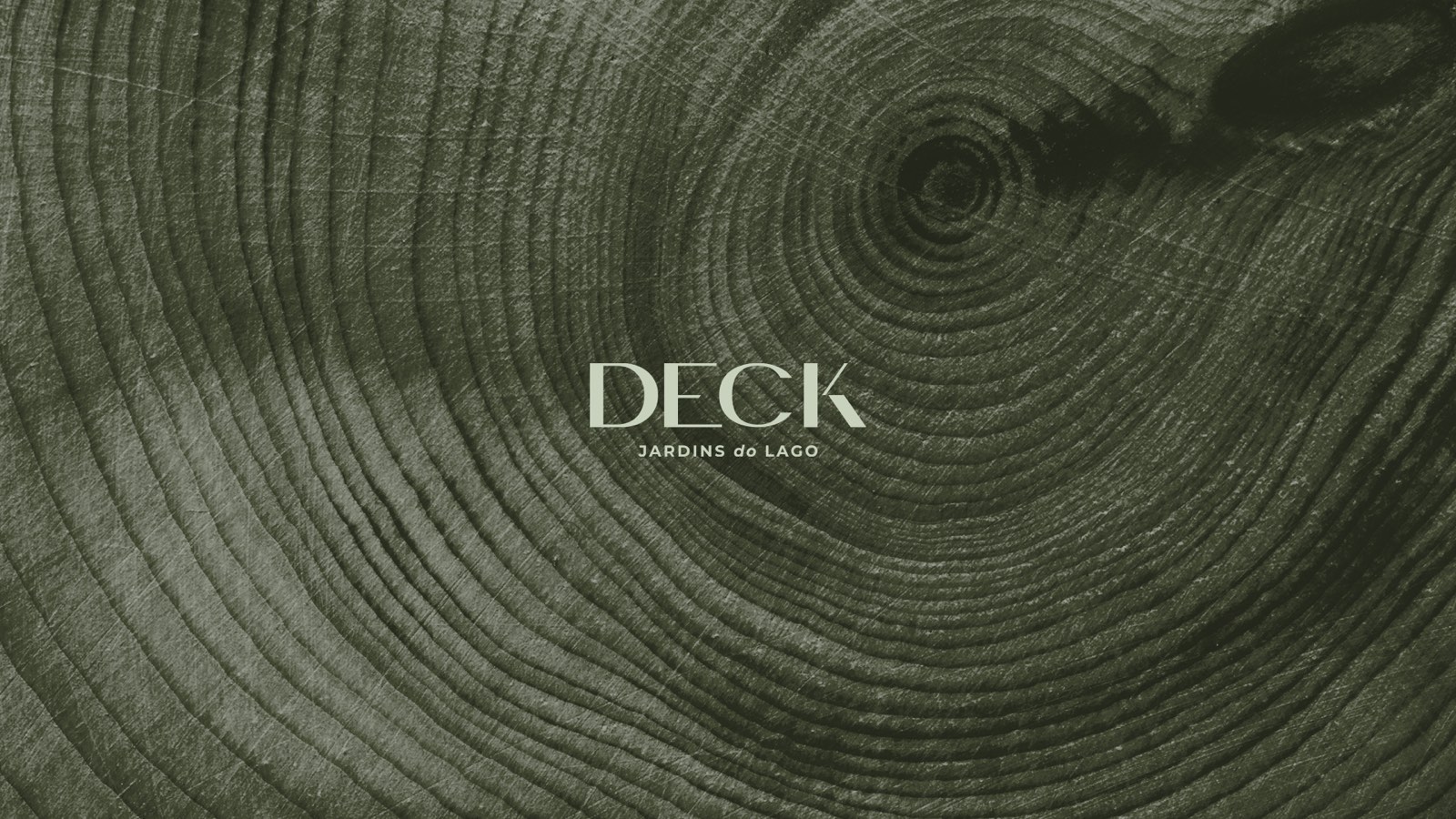 Deck Jardins do Lago